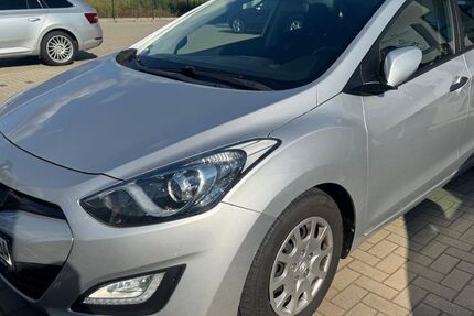 Hyundai i30 216.400 km 4.290 &euro; Braunschweig 38110