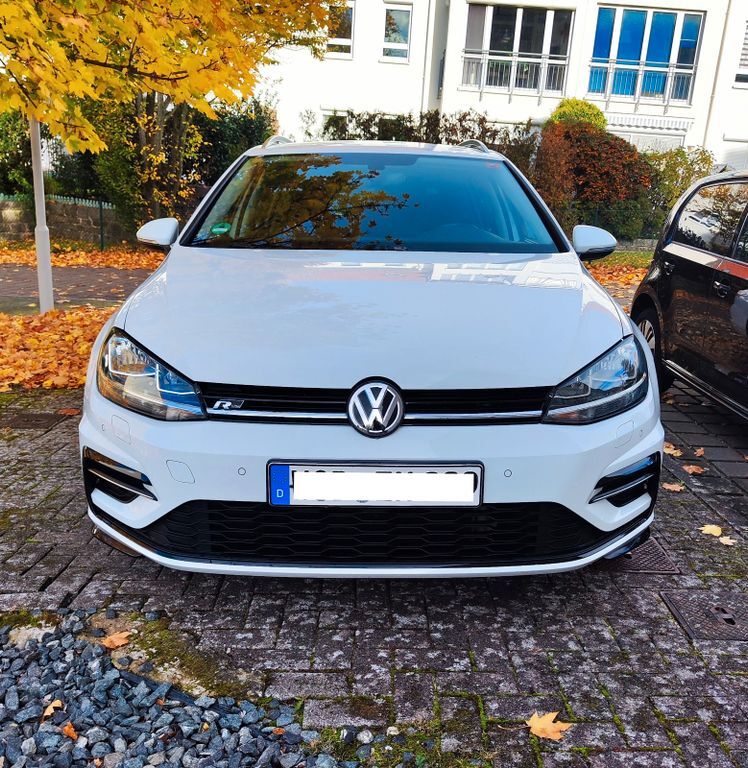 VW Golf 111.000 km 16.400 € Wolfsburg 38440