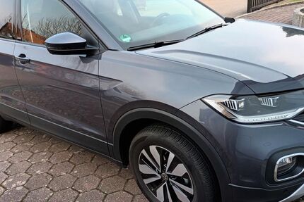 VW T-Cross 9.200 km 19.950 &euro; Wolfsburg 38446