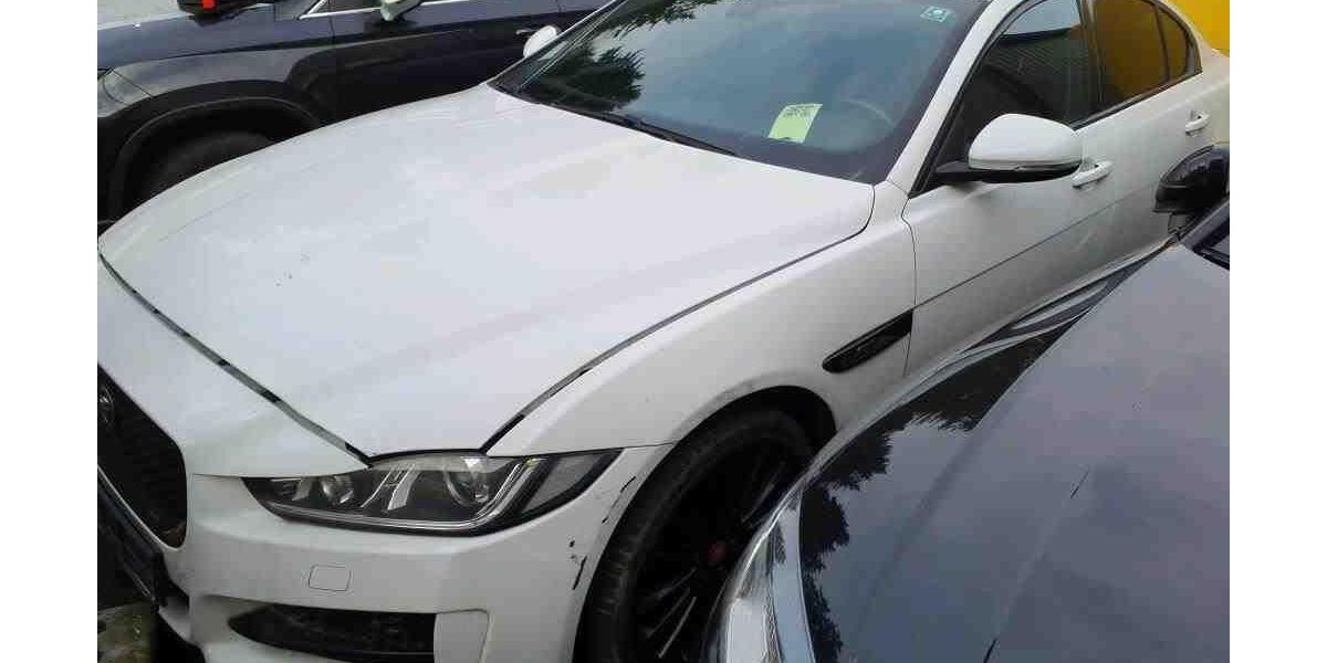 Jaguar XE 219.652 km 6.990 &euro; Braunschweig 38122