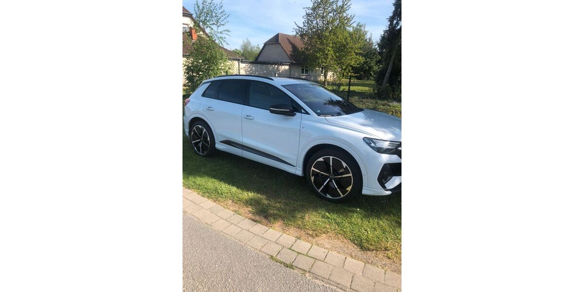 Audi Q4 e-tron 33.000 km 36.199 &euro; Wolfsburg 38442