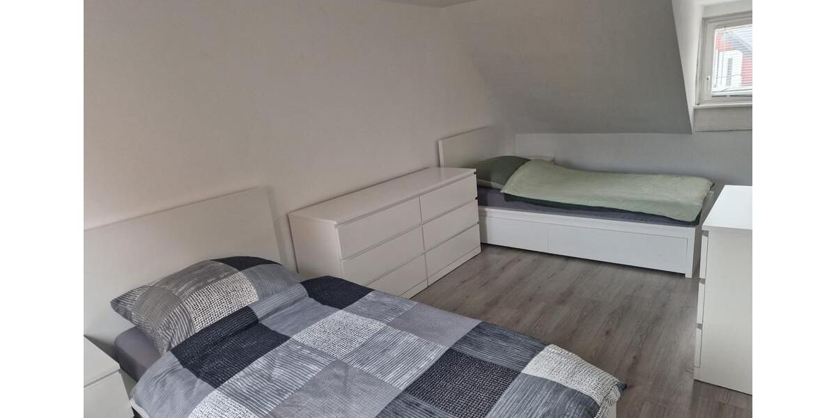 Reihenhaus Salzgitter Ortschaft Südost - 4 Zimmer, 120 m&sup2;, 300&euro; | Angebot:25563844