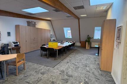 helle große Büroräume 100 Meter vom Marktplatz Peine zimmer