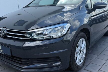 VW Touran 63.000 km 26.990 &euro; Ilsede 31246