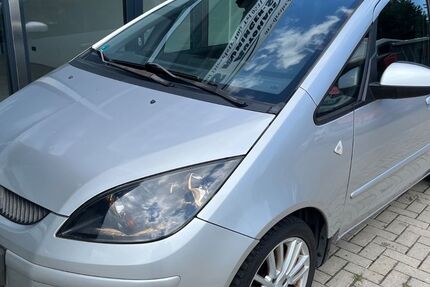 Mitsubishi Colt 119.000 km 2.450 &euro; BRAUNSCHWEIG 38122