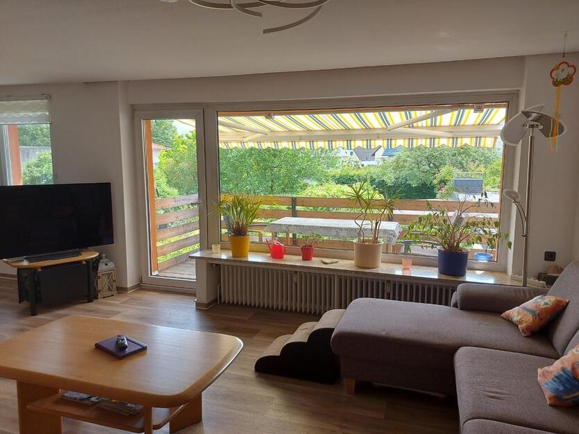4 Zimmer Eigentumswohnung mit eigenem großen Garten