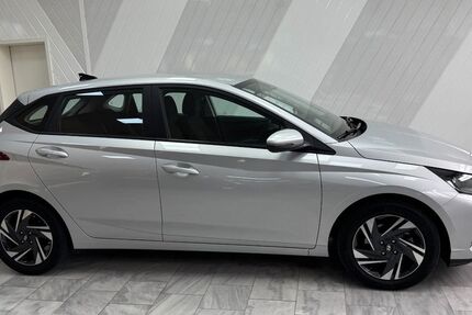 Hyundai i20 13.441 km 16.350 &euro; Liebenburg 38704