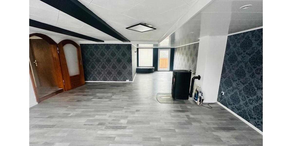 Etagenwohnung Liebenburg - 4 Zimmer, 170 m&sup2;, 760&euro; | Angebot:24576324