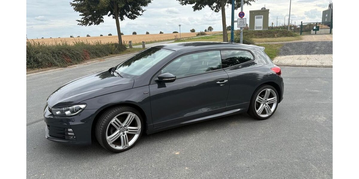 VW Scirocco 89.900 km 13.500 &euro; Wolfenbüttel 38302
