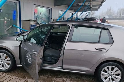 VW Golf 134.000 km 9.800 &euro; Peine 31224