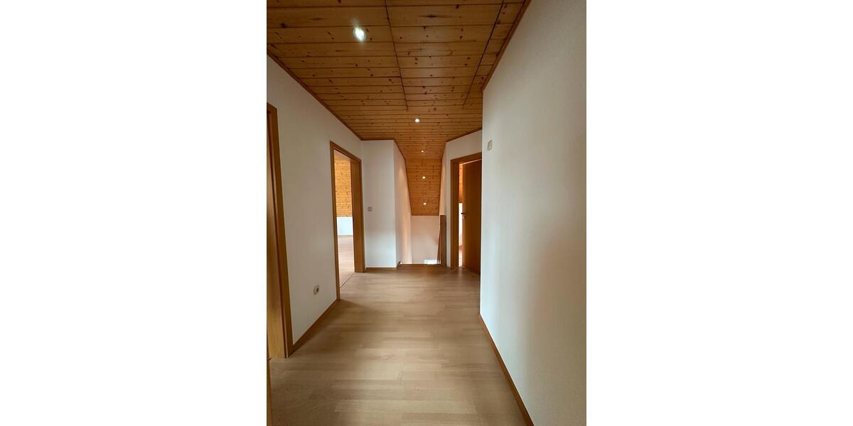 Doppelhaushälfte Rötgesbüttel - 4 Zimmer, 147 m&sup2;, 1.350&euro; | Angebot:26582093