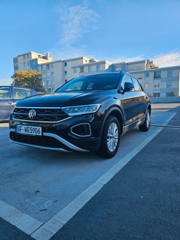 VW T-Roc 25.000 km 18.900 € Wolfsburg 38400