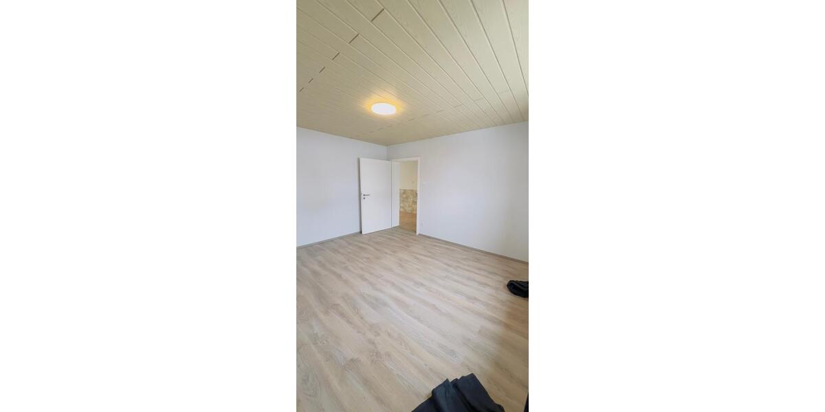 Etagenwohnung Edemissen - 4 Zimmer, 115 m&sup2;, 1.300&euro; | Angebot:24743448