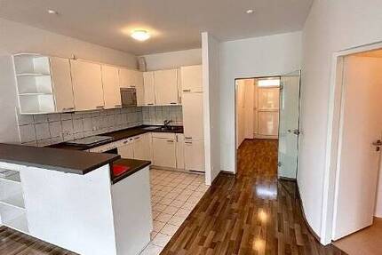 Schöne 2 Zimmerwohnung mit großen Balkon - direkt Innenstadt 2 zimmer