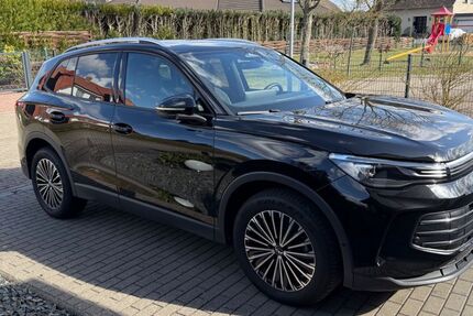 VW Tiguan 18.850 km 33.950 &euro; Sassenburg 38524
