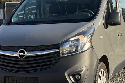 Opel Vivaro 239.150 km 8.999 &euro; Braunschweig 38122