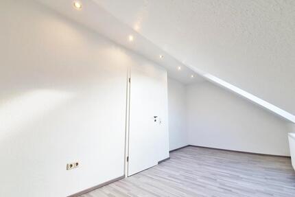 Haus Peine - 4 Zimmer, 100 m&sup2;, 1.135&euro; | Angebot:24960910