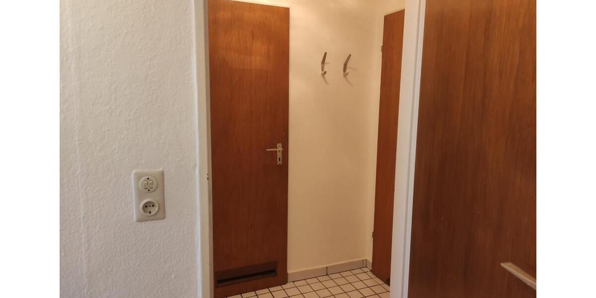 Etagenwohnung Braunschweig Broitzem - 1 Zimmer, 30 m&sup2;, 510&euro; | Angebot:25903318