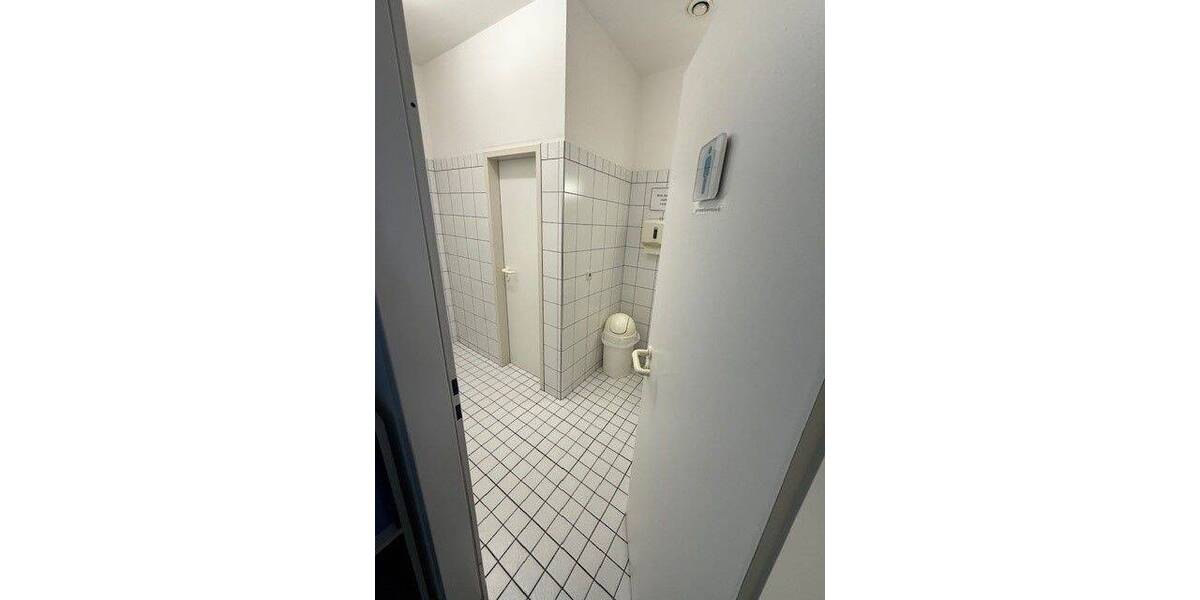 Gewerbeobjekt Braunschweig Innenstadt - 7 Zimmer, 271 m&sup2;, 2.168&euro; | Angebot:25682881