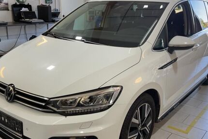 VW Touran 162.897 km 20.990 &euro; Braunschweig 38122