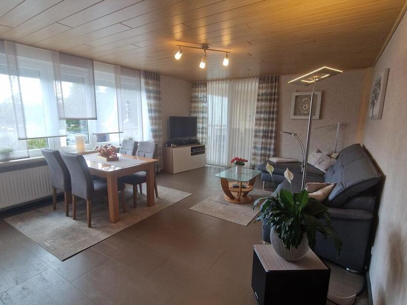 Modernisierte Wohnung mit Balkon - ohne Makler, flexibel nutzbar,