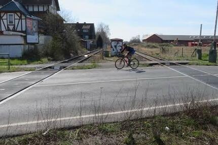 Haus Braunschweig - 8 Zimmer, 200 m&sup2;, 189.000&euro; | Angebot:25990413