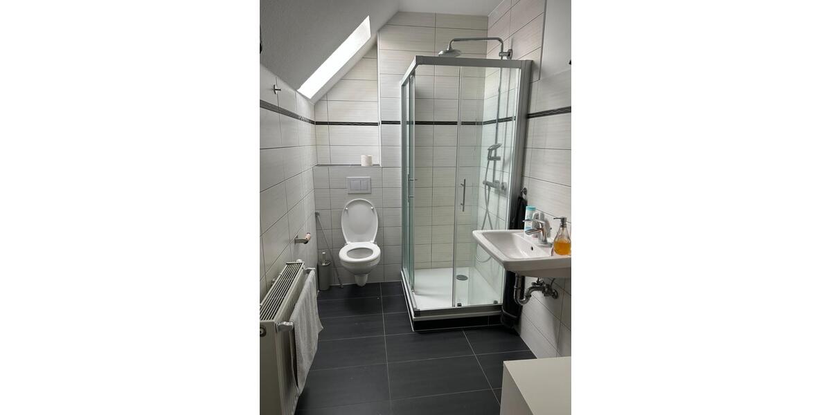 Dachgeschoßwohnung Braunschweig Lehndorf-Watenbüttel - 4 Zimmer, 120 m&sup2;, 1.140&euro; | Angebot:24628717