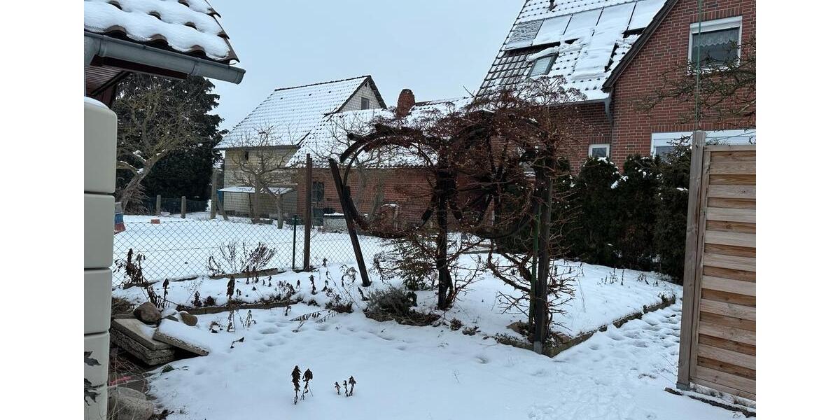 Einfamilienhaus Isenbüttel - 8 Zimmer, 250 m&sup2;, 350.000&euro; | Angebot:25903958