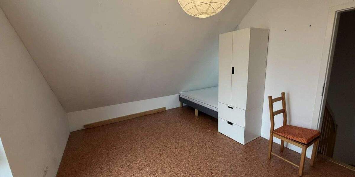 Doppelhaushälfte Braunschweig Gliesmarode - 7 Zimmer, 121 m&sup2;, 533.000&euro; | Angebot:24515587
