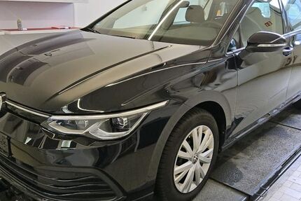 VW Golf 48.112 km 17.639 &euro; Braunschweig 38112
