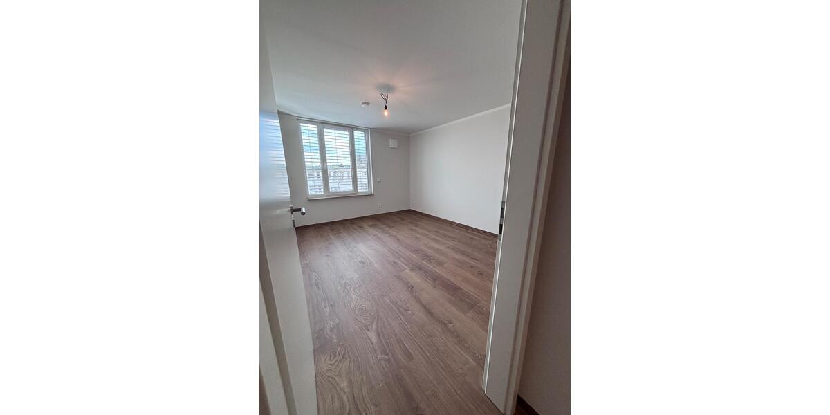Etagenwohnung Wolfsburg - 3 Zimmer, 92 m&sup2;, 1.191&euro; | Angebot:26463763