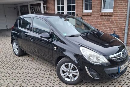 Opel Corsa 93.000 km 4.400 € Braunschweig 38124
