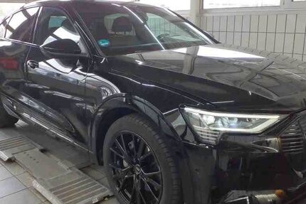 Audi e-tron 23.750 km 34.400 &euro; Salzgitter 38259