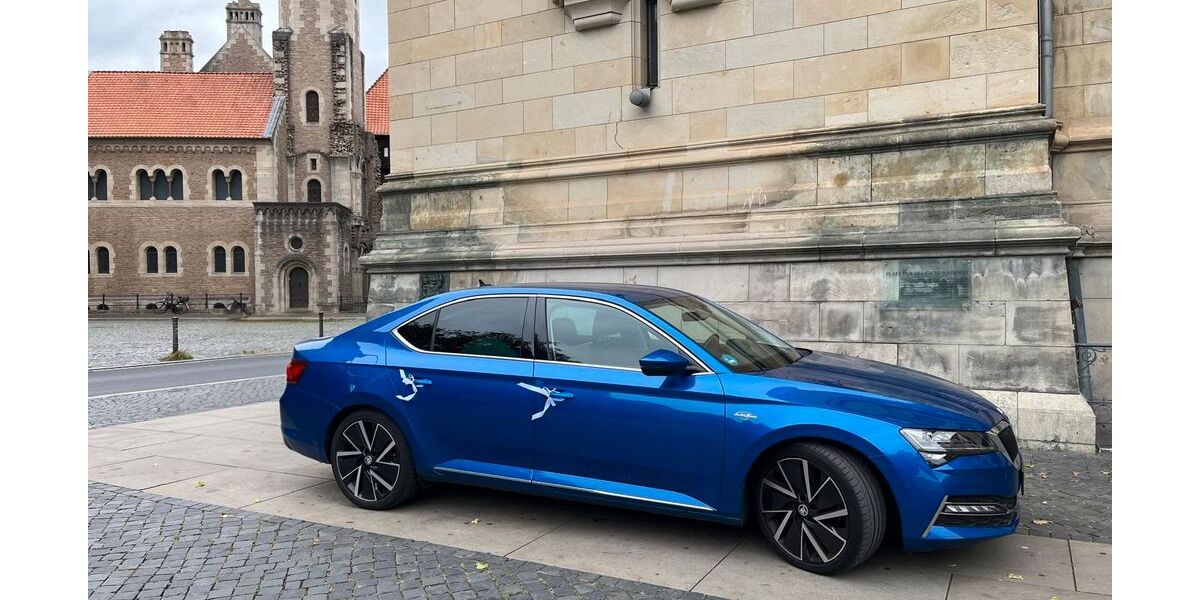 Skoda Superb 63.400 km 24.500 &euro; Braunschweig 38124