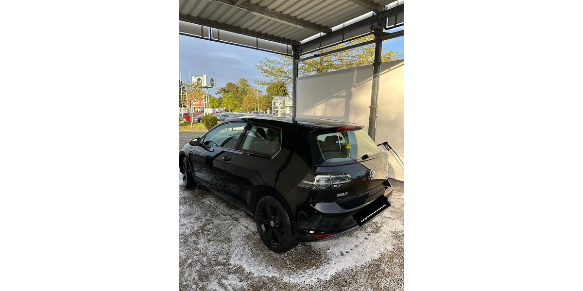VW Golf 181.000 km 5.899 &euro; Braunschweig 38114