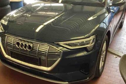 Audi e-tron 56.000 km 35.970 € Helmstedt 38350