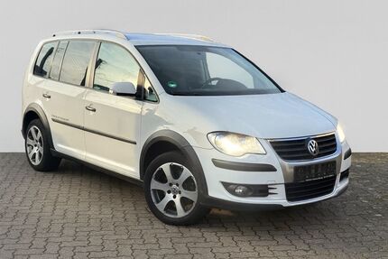 VW Touran 199.000 km 4.950 € Peine 31226