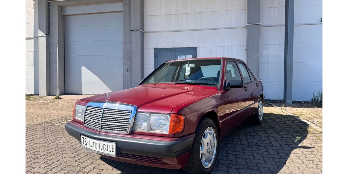Mercedes-Benz 190 261.000 km 6.990 &euro; Salzgitter 38229