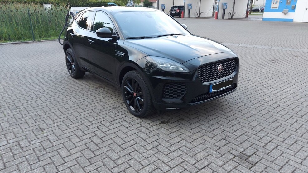 Jaguar E-Pace D150 FWD man R-Dynamic 43.320 km 23.000 € Braunschweig 38100