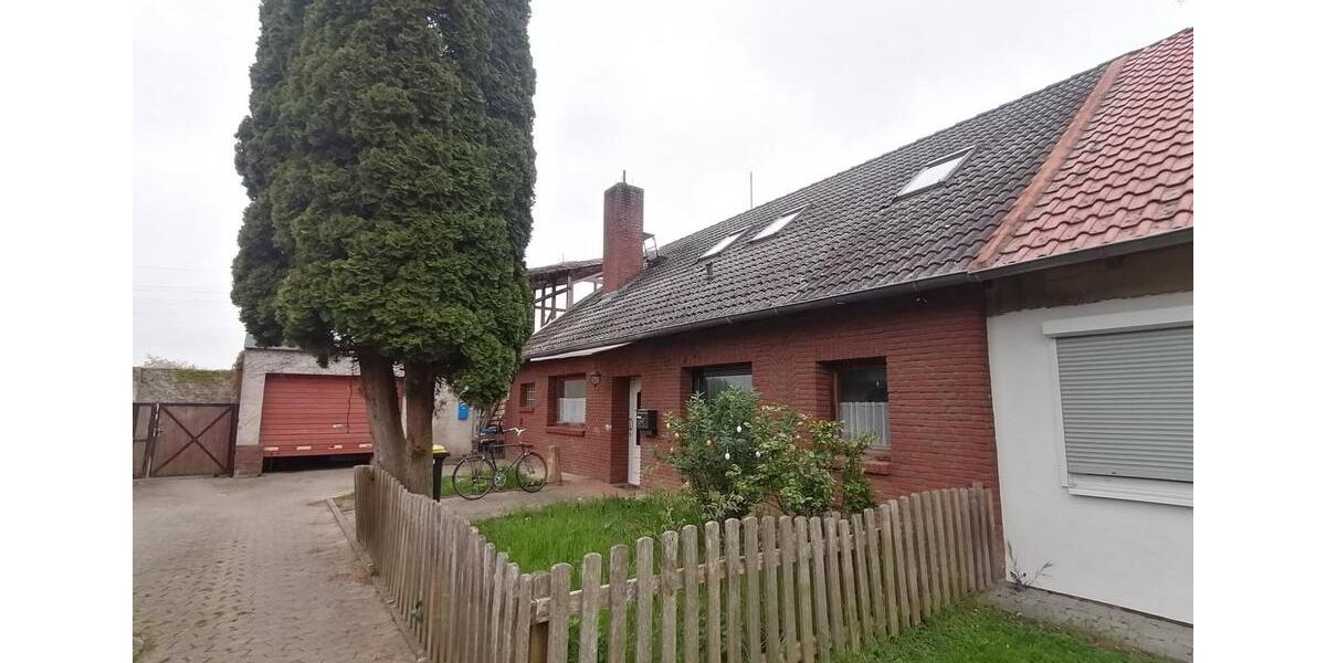 Doppelhaushälfte Börßum - 9 Zimmer, 180.000&euro; | Angebot:23022310