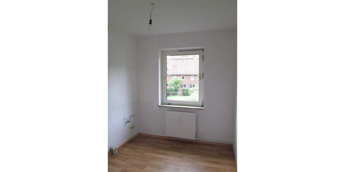 Etagenwohnung Salzgitter Lebenstedt - 4 Zimmer, 67 m&sup2;, 335&euro; | Angebot:24485017