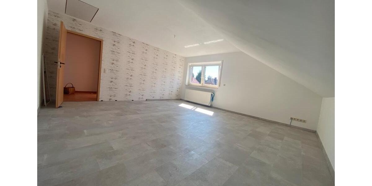 Dachgeschoßwohnung Wendeburg - 3 Zimmer, 88 m&sup2;, 249.000&euro; | Angebot:27273562
