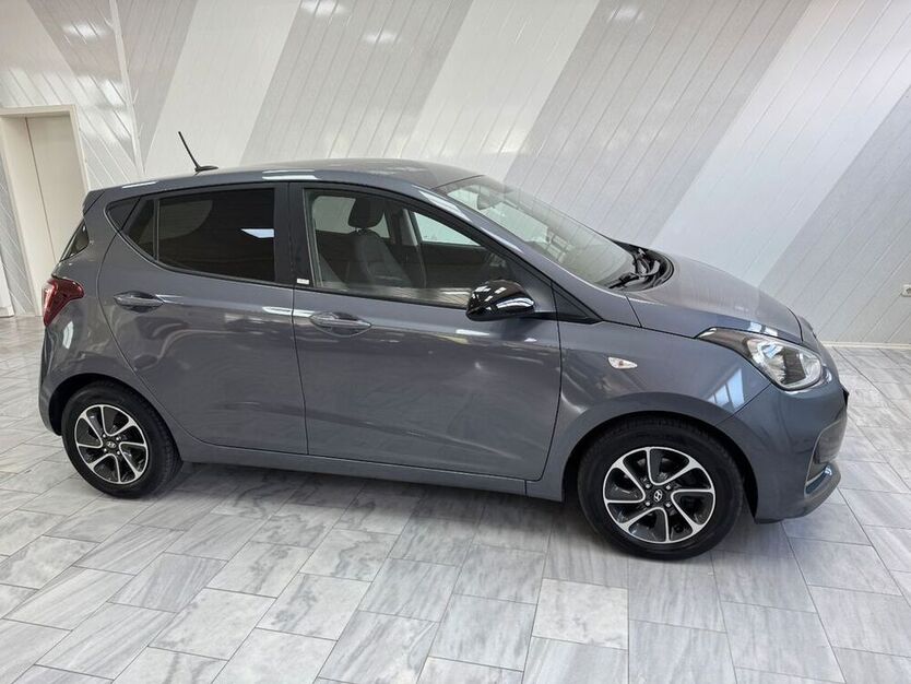 i10