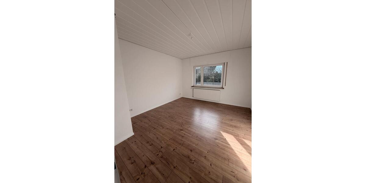 Erdgeschoßwohnung Peine Südstadt - 4.5 Zimmer, 155 m&sup2;, 1.755&euro; | Angebot:25309992