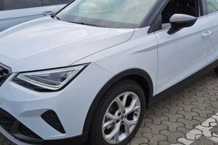 Seat Arona 9.850 km 20.480 &euro; Wolfsburg 38440