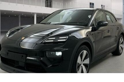 Porsche Macan 18.379 km 75.890 € Wolfsburg 38440