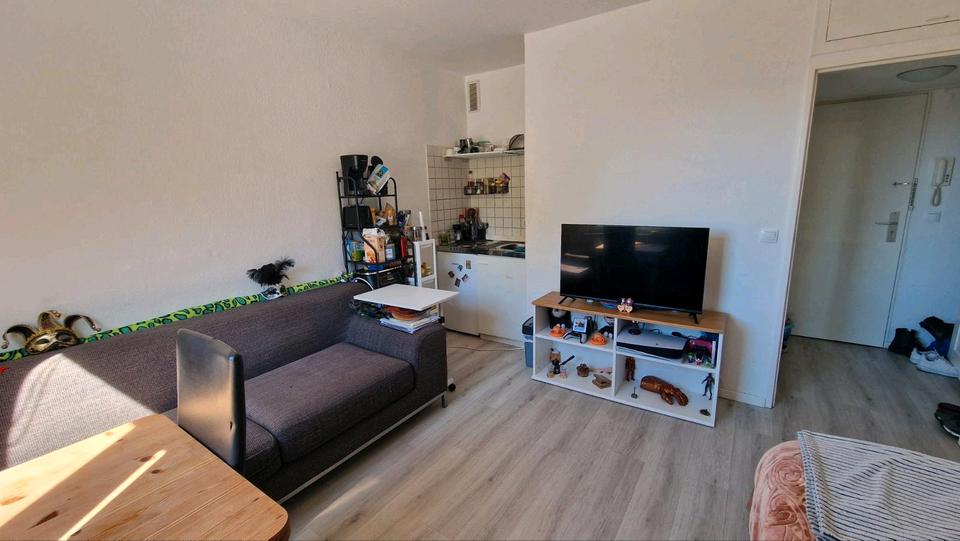Etagenwohnung Braunschweig Lehndorf-Watenbüttel - 1 Zimmer, 21 m&sup2;, 340&euro; | Angebot:26676478