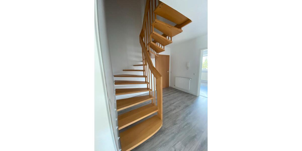 Dachgeschoßwohnung Vechelde - 4 Zimmer, 99 m&sup2;, 800&euro; | Angebot:25405318