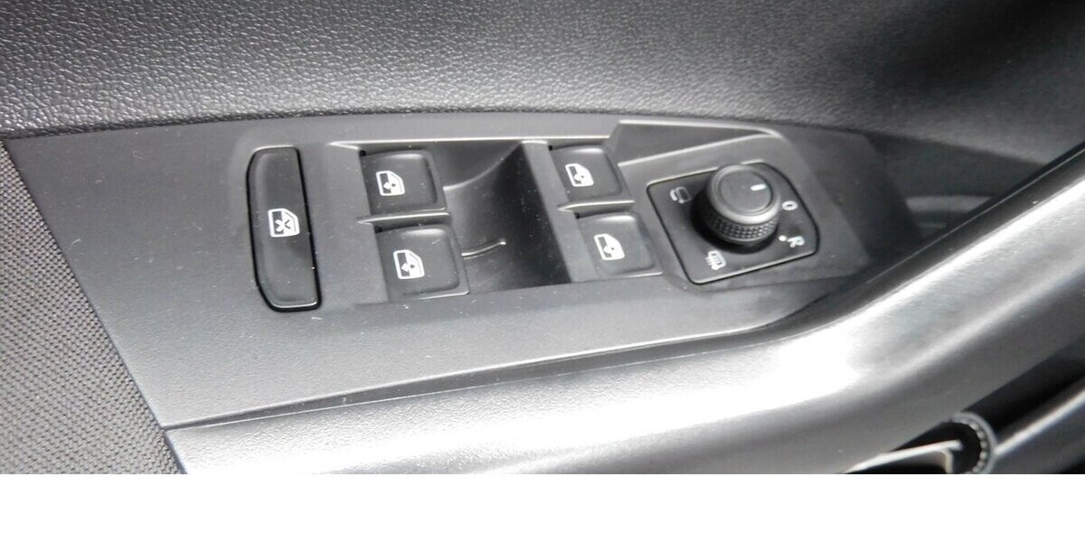 VW Taigo 1.0 TSI BMT Klima Navi LED 26.400 km 16.990 &euro; Vordorf 38533