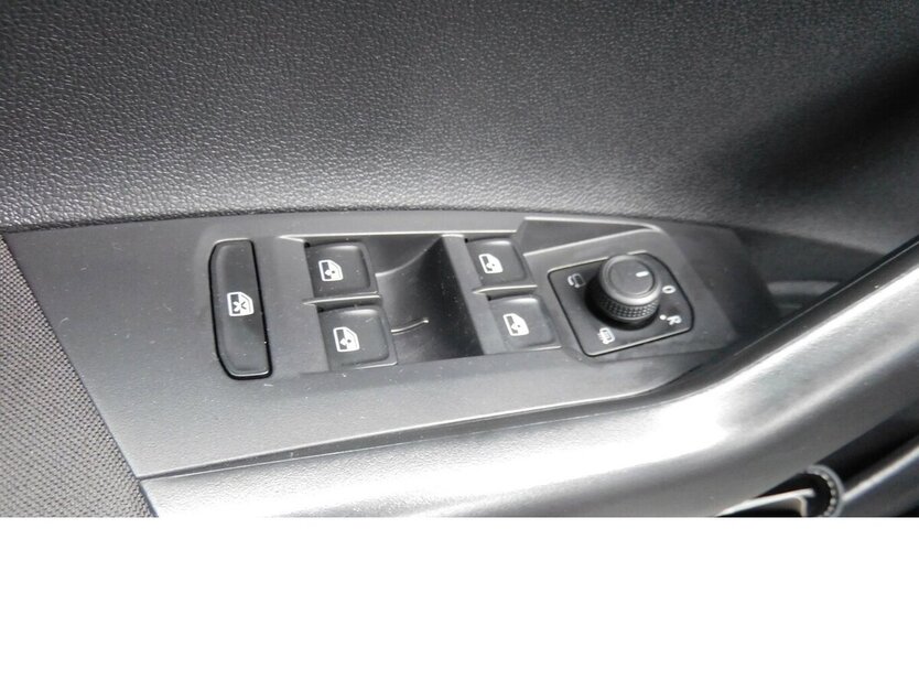 VW Taigo 1.0 TSI BMT Klima Navi LED 26.400 km 16.990 € Vordorf 38533